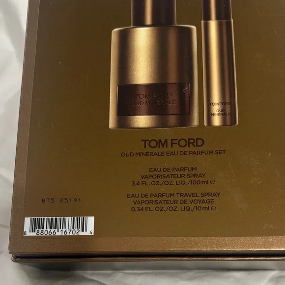 Tom Ford Oud Minérale Gift perfume box! New untouched or sprayed . Unisex - Picture 3 of 3